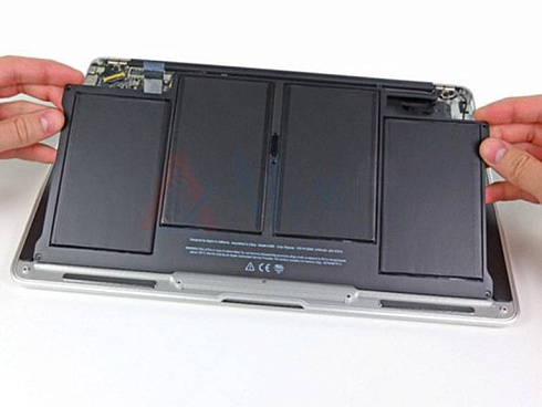 Замена аккумулятора MacBook Air 13" Retina (A1932)